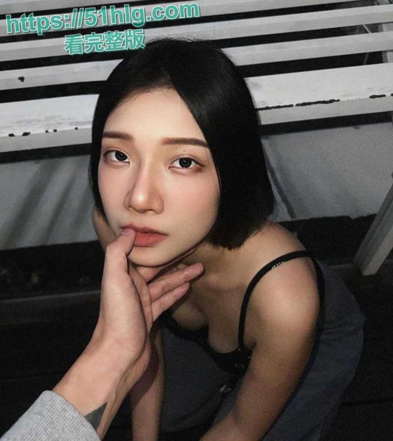 【天津】极品少妇【童杏丽】背着老公与男闺蜜旅游 白天欣赏美食美景 晚上欣赏人妻浪荡淫态 你还相信有纯友谊吗？-5