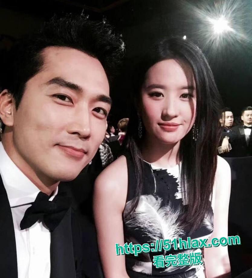 刘亦菲 与韩国人的不解情缘 为艺术全裸献身逼毛清晰奶头硬挺-12