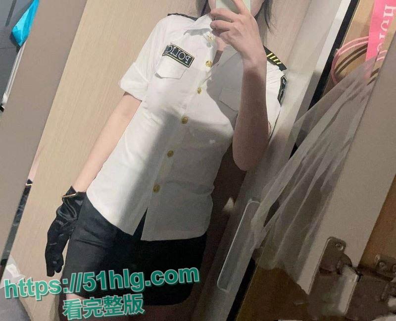 深圳北航校花【赵蕊】性感约炮！红色蕾丝情趣装引诱满场， 雪白嫩体爆发无限快感，骚态撩人-2