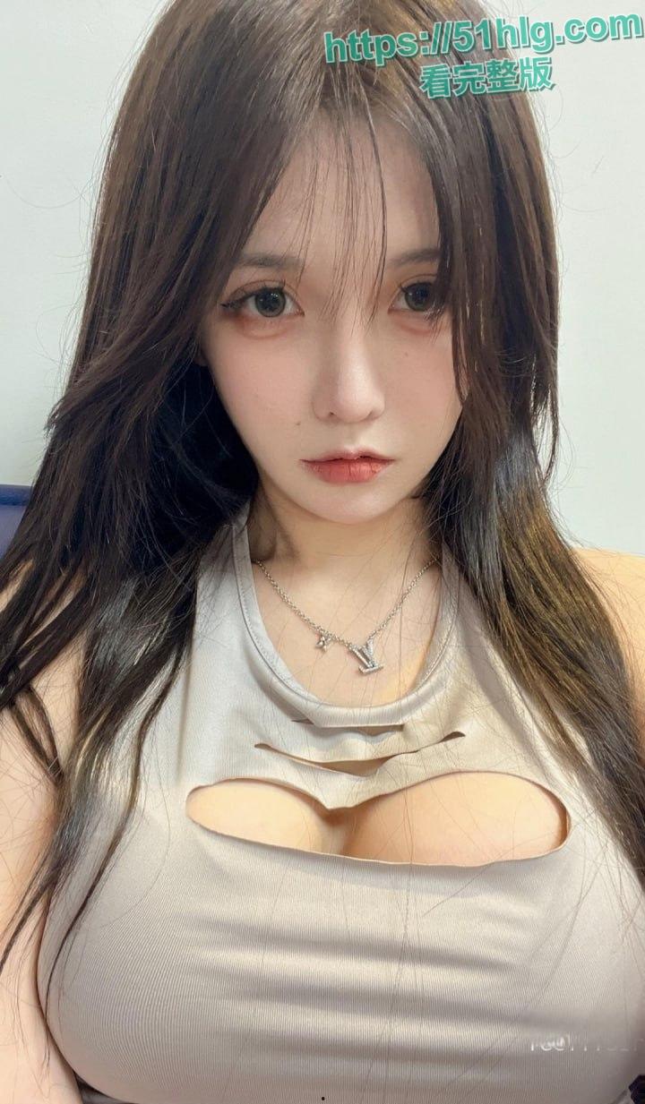 抖音超火博主【铁岭县刘辉商店】淫乱视频流出 跟前男友分手不分床 身穿情趣装被调教玩弄 母狗属性直接拉满-8