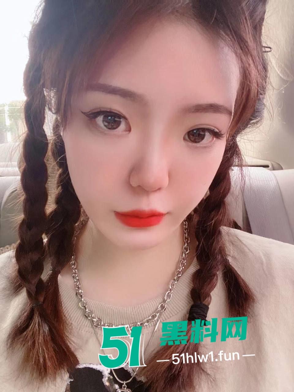 反差颜值母狗,湖北26岁骚逼【林鑫茹】身材高挑细腰长腿,皮肤白嫩美乳硕大 私拍视频流出。-5