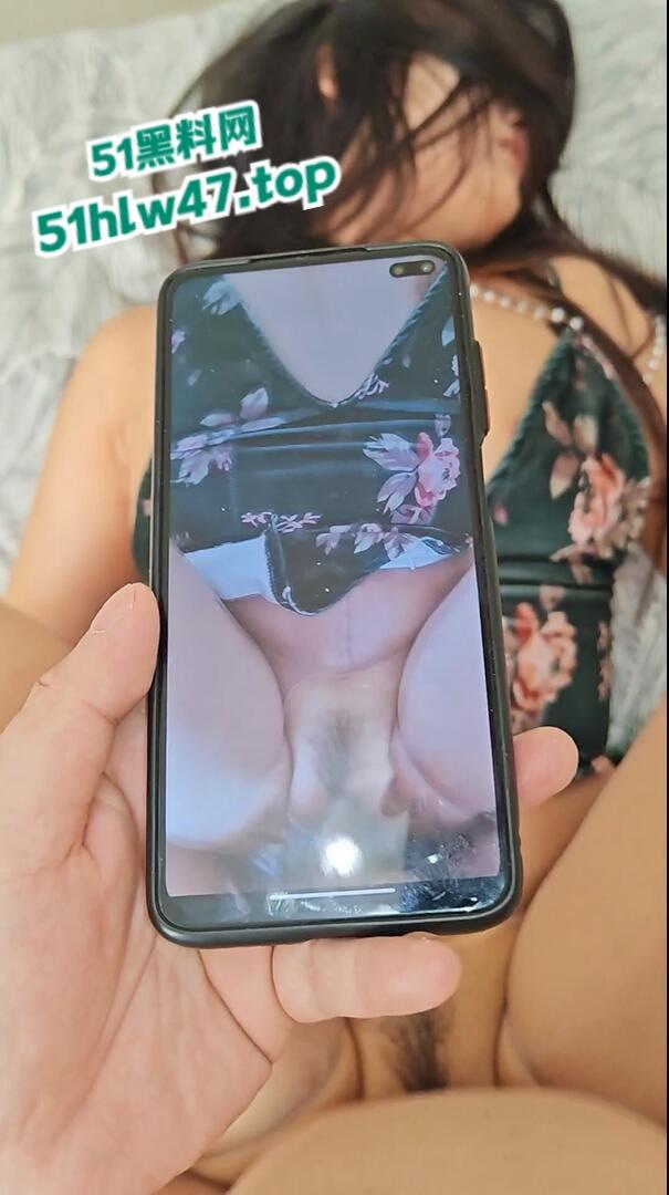 乱伦系列之母子，旗袍骚妈与亲儿乱伦肉搏巨乳肥臀开裆袜尽显淫荡，亲妈逼水狂流不止。-1