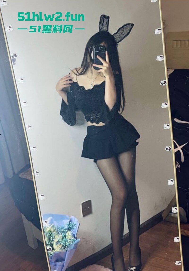 云南楚雄【李华美】00后长腿极品母狗,被曝光私下外围卖淫250就能操这逼真不值钱啊!-6