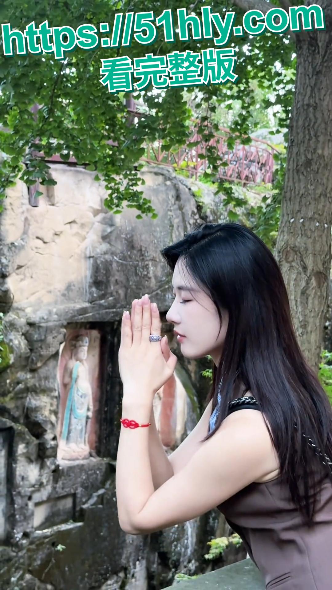 人物背景200万网红，最近在做义乌文旅宣传，这种人怎么有资格？#售卖自己的私密视频，勾引有妇之夫。-6