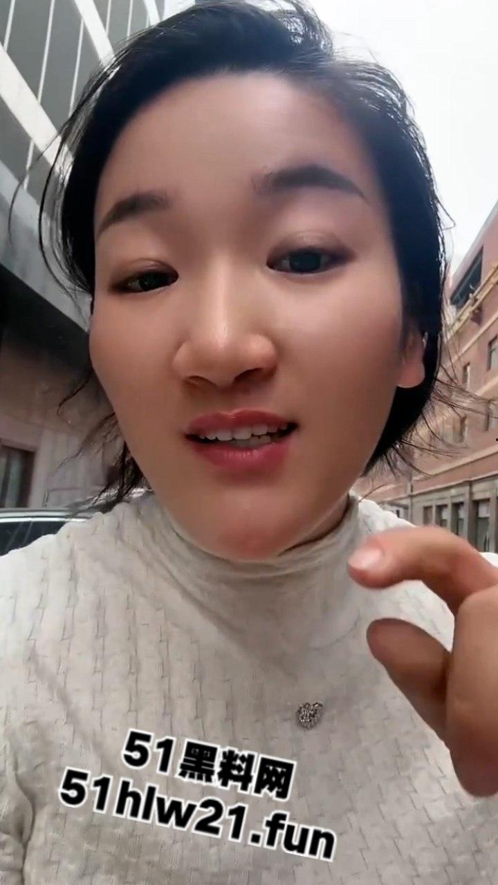 抖音网红河南固始【燕儿爷】自曝因老公长期出差,自己被老公公的甜言蜜语哄上床感染hpv!-2