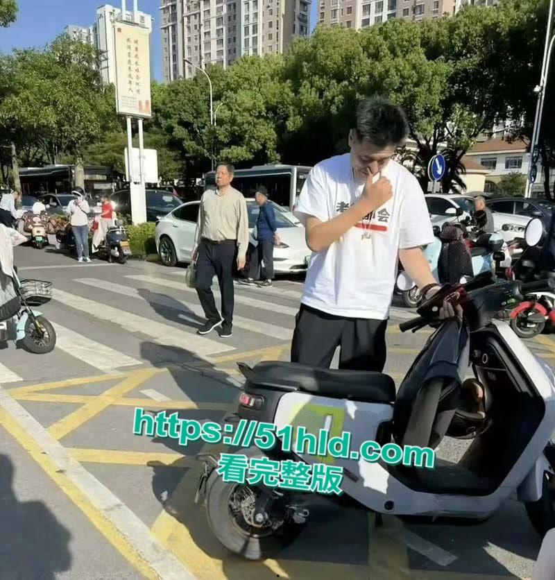 著名考研导师【张雪峰】出轨苏州小女友，送百万分手费赠190万豪车，女方自曝被包养真相，性爱视频全网广流传！-2