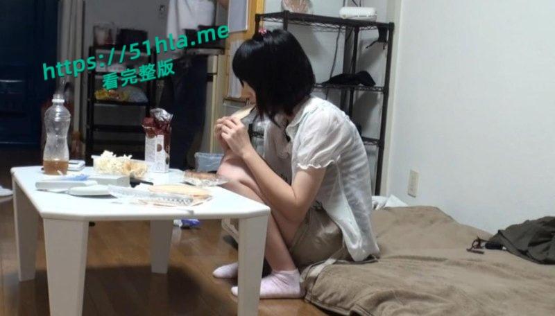 短发学生妹惨遭大叔PUA带回出租屋，灌迷药后无套内射，各种姿势肆意抽插娇嫩身躯诱惑到极致！-3