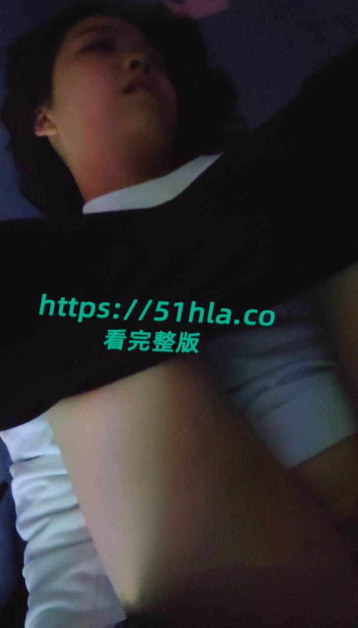 上海第二工业大学【张嘉懿】露脸私密视频流出，自慰做爱全记录，分手后渣男曝光母狗调教！-9