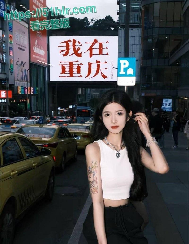 抖音网红【李思悦】的桃色风波!颜值身材超诱人,穿性感黑丝化身骚妹母狗,快感无限,高潮迭起-1