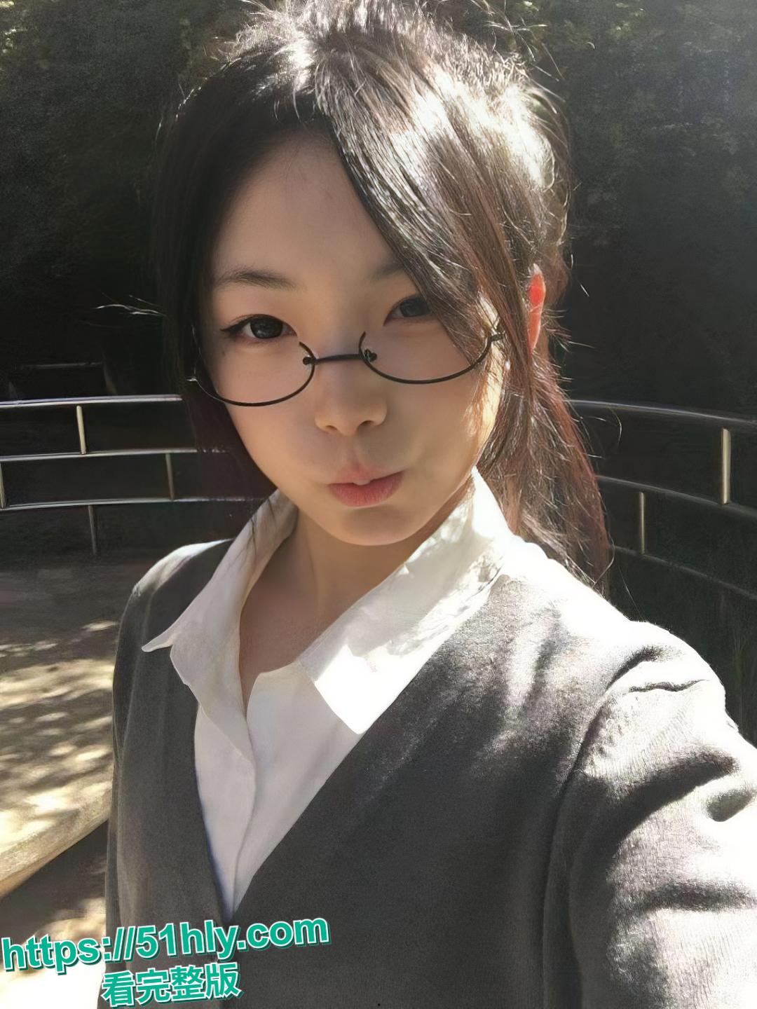 吉林师范学院22级女大学生吕佳慧为了奢靡生活 出卖自身换奢侈品 沦为金主小母狗-4