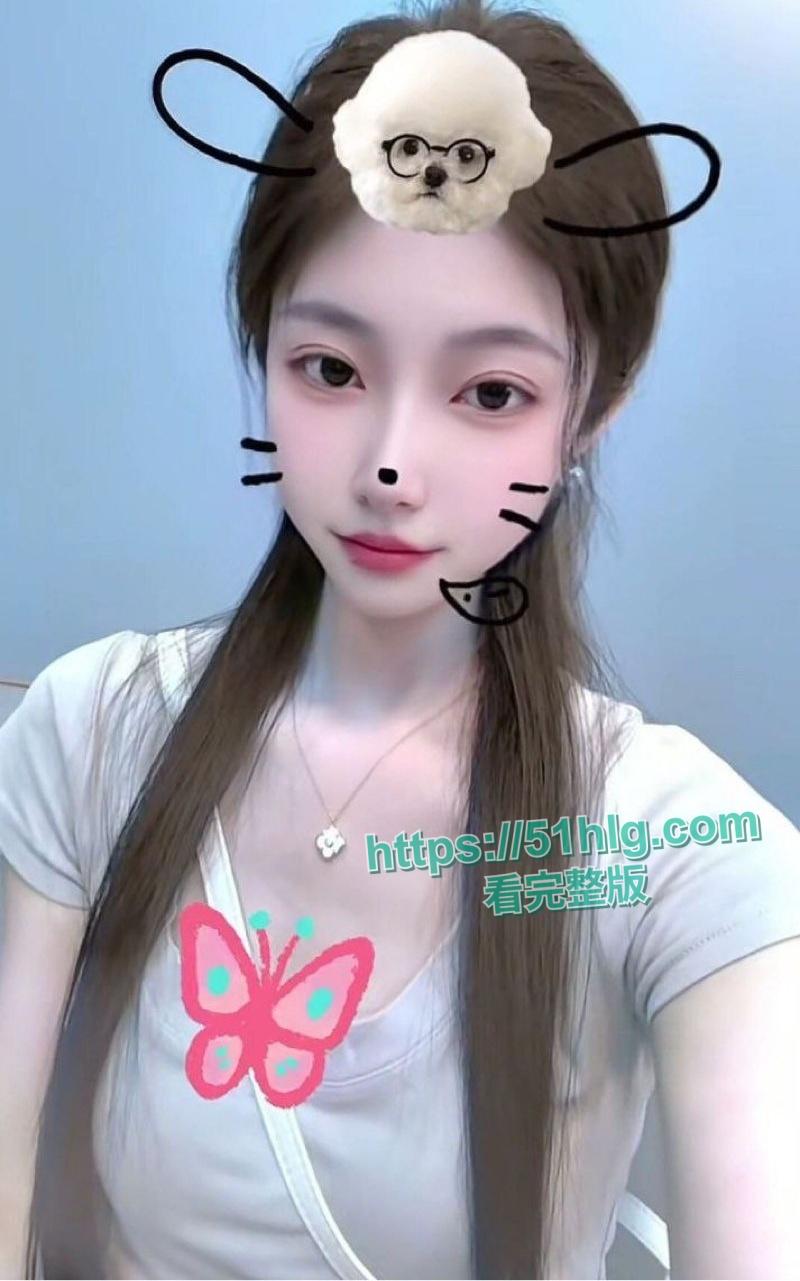 【长沙】医科大学大四学姐【徐雯雯】与男友分手被曝！极品身材人间尤物，嘴叼内裤淫骚自慰，娇喘呻吟无比诱人-5