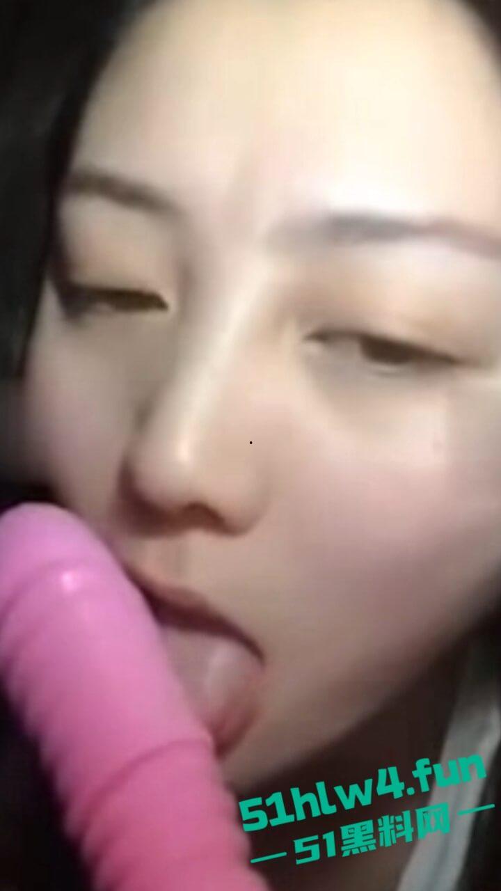 河北邢台民政局，高颜值女职员【张晓静】身材超性感的极品女神和同事劈腿偷情，被男友发现并曝光。-6