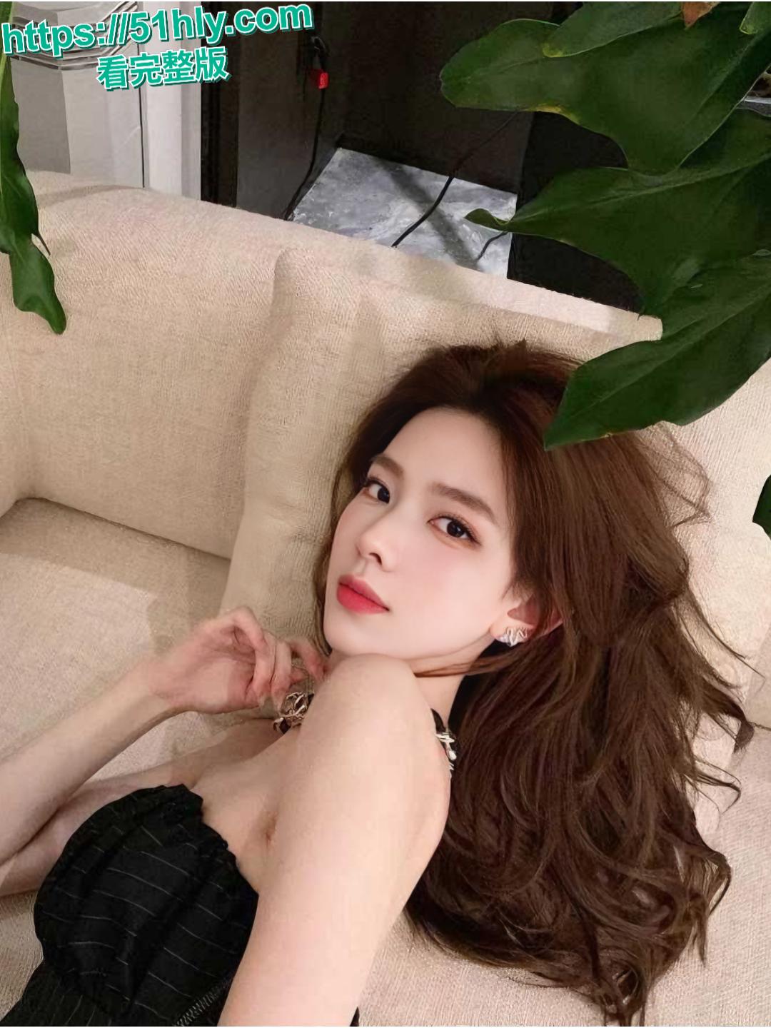 抖音千万级网红 孙一宁 被王思聪亲自实锤 双性恋女神竟是高端卖逼女 四年舔狗换来女神露脸口交视频！-5