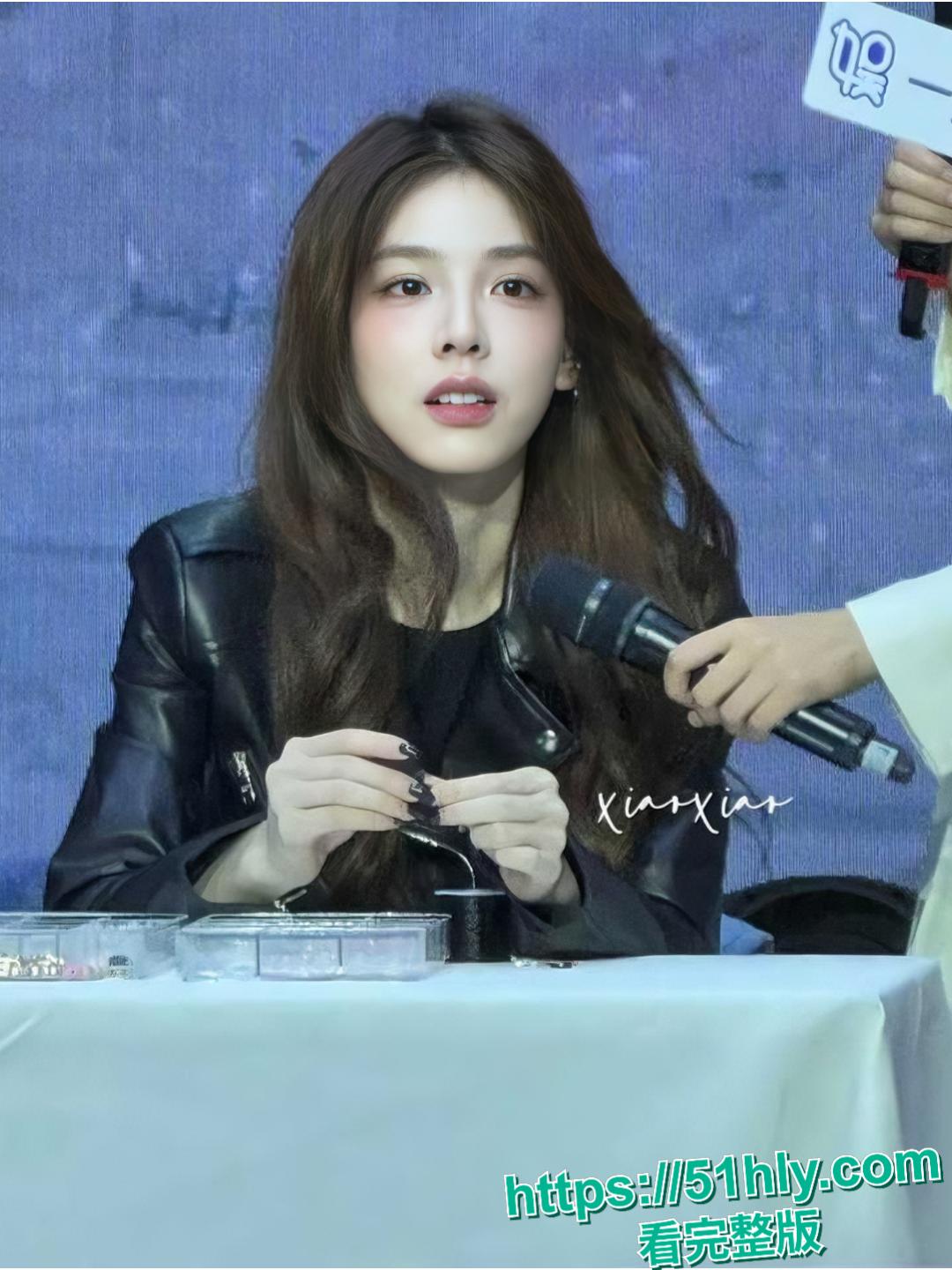 抖音千万级网红 孙一宁 被王思聪亲自实锤 双性恋女神竟是高端卖逼女 四年舔狗换来女神露脸口交视频！-6