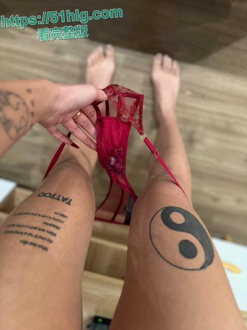 抖音女网红【钢筋混凝土】不为人知的激情真面目!金主尽情享受风骚母狗的肉体快感-8