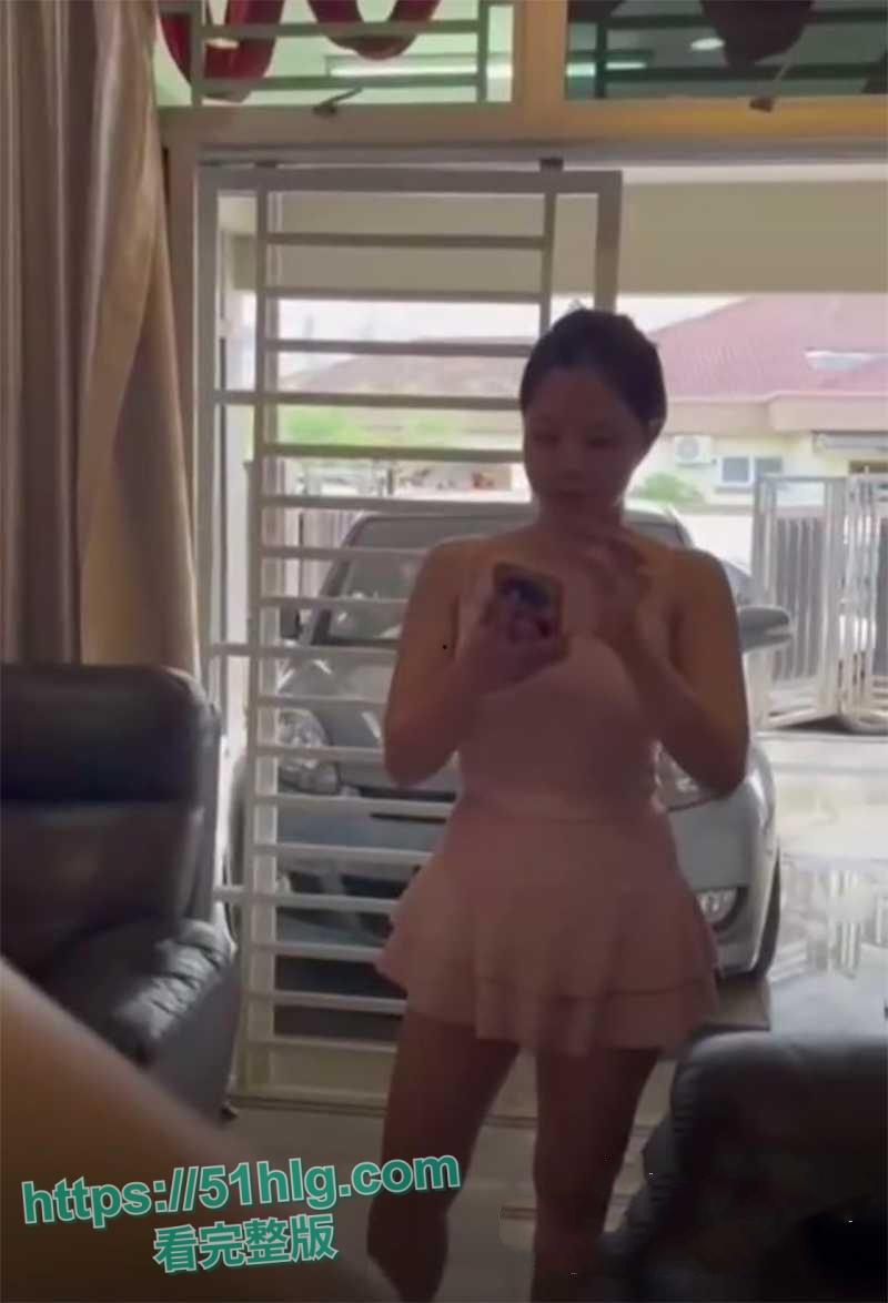 【广州】美艳人妻现场直播抓奸！小三家踢馆被情敌挑衅，骑脖暴揍出轨老公，原配这身材真赞-3